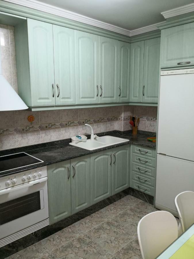 Apartamentos Los Robles Alcala del Jucar Exterior photo